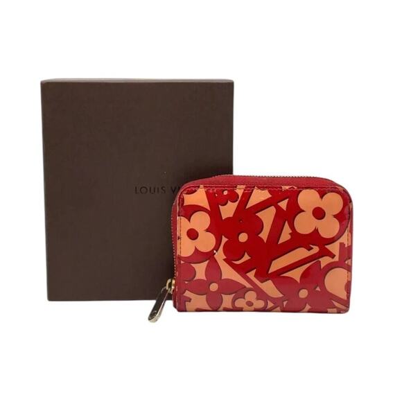 LOUIS VUITTON Pomme D'Amour Sweet Patent Leather Zippy Coin Purse W/Box - Picture 1 of 15